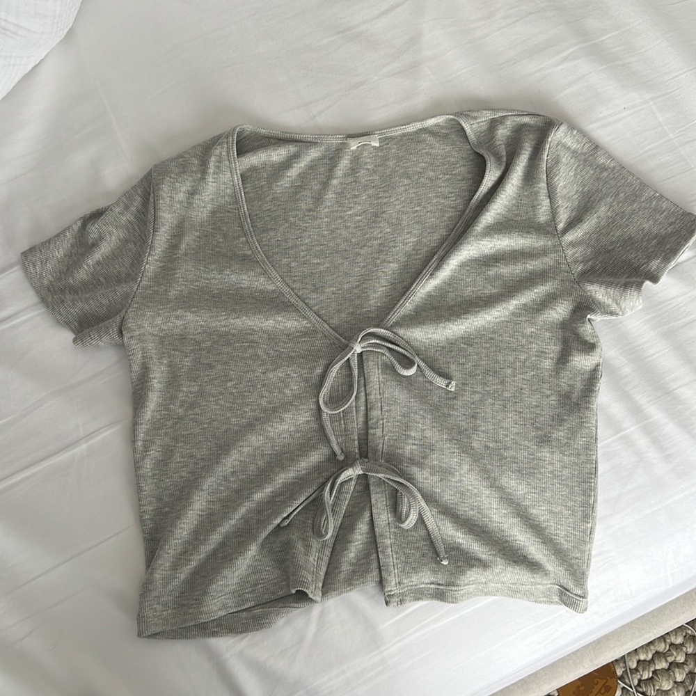 WILFRED FREE Only Tie Front T-shirt Grey Tencel Modal Medium Aritzia